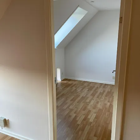 Modern Getaway - 2br In Center