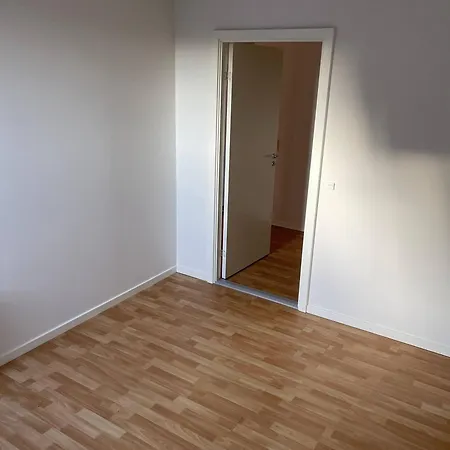 Modern Getaway - 2br In Center Apartment *