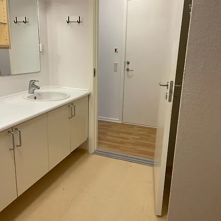 Modern Getaway - 2br In Center